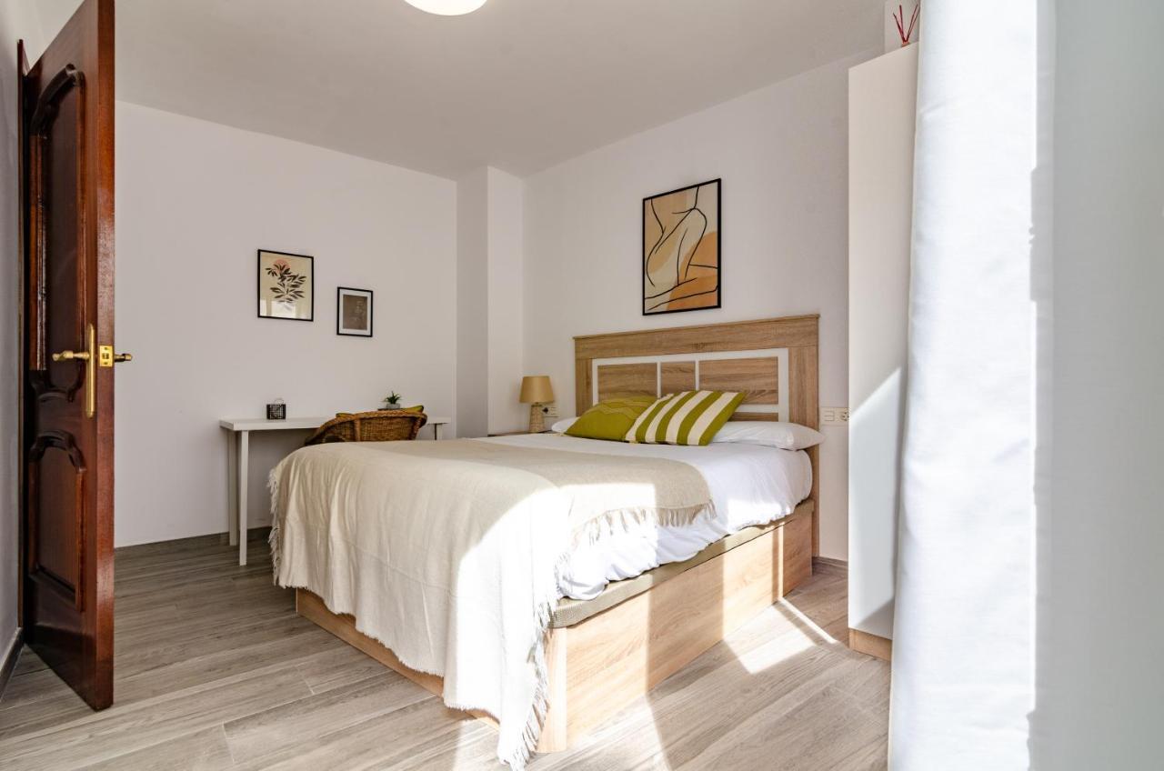 Wintowinrentals Your Home Steps From The Center Málaga Exteriör bild