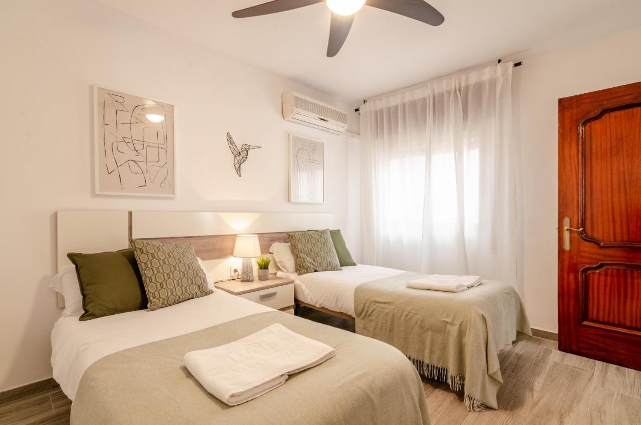 Wintowinrentals Your Home Steps From The Center Málaga Exteriör bild