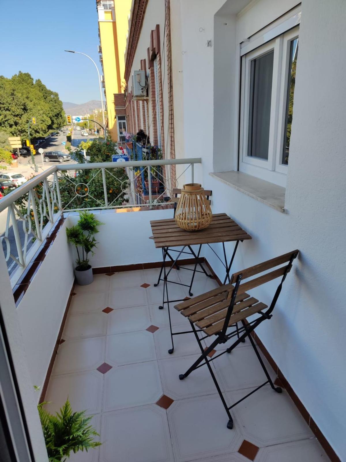 Wintowinrentals Your Home Steps From The Center Málaga Exteriör bild